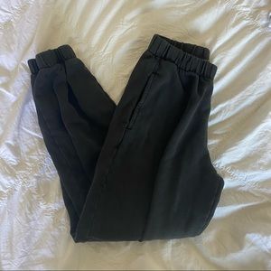 Brandy Melville Rosa Sweatpants